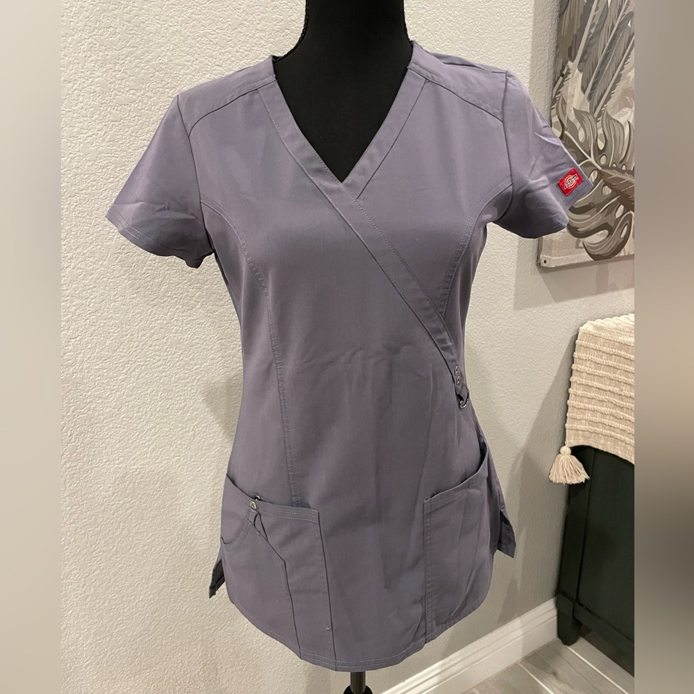 Dickies Scrub Top